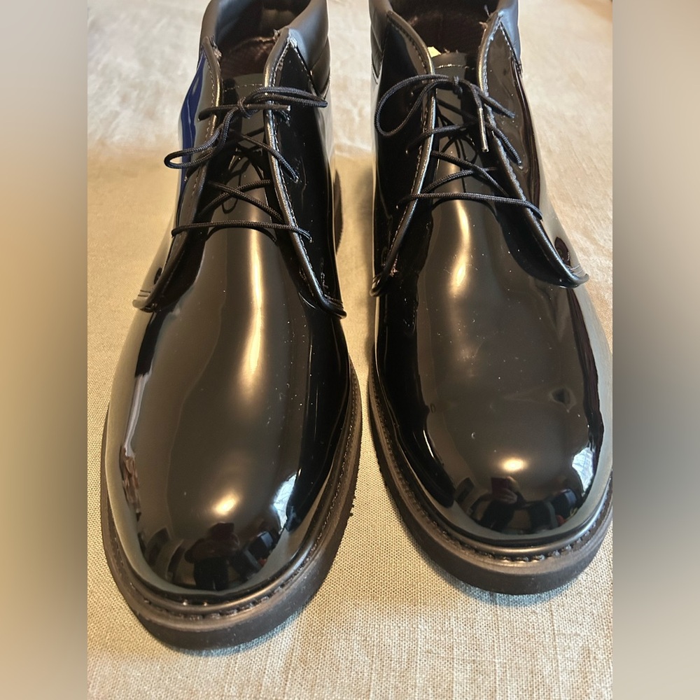 Mens Bates Lites black chukka boots